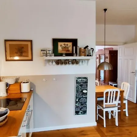 Schloss-und Seeblick Райнсберг