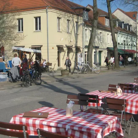 Schloss-und Seeblick Райнсберг
